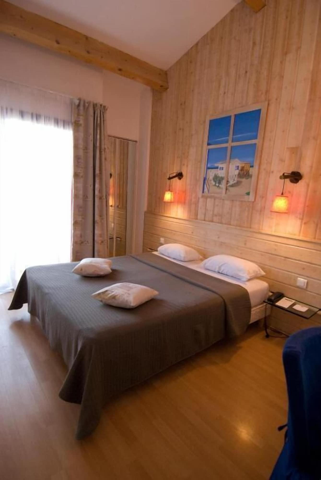 Hotel Le Phoebus Garden&Spa Gruissan Buitenkant foto