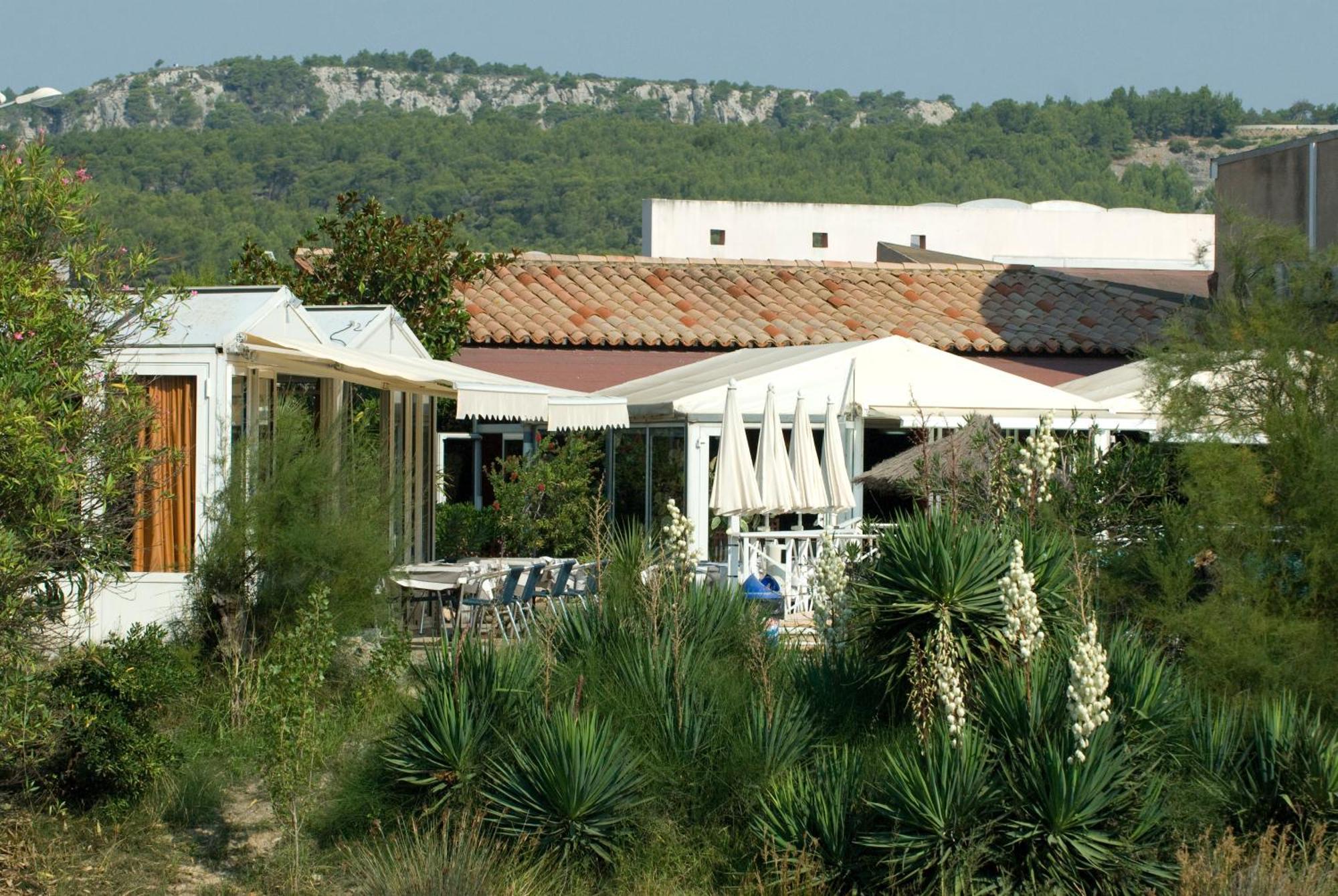 Hotel Le Phoebus Garden&Spa Gruissan Buitenkant foto