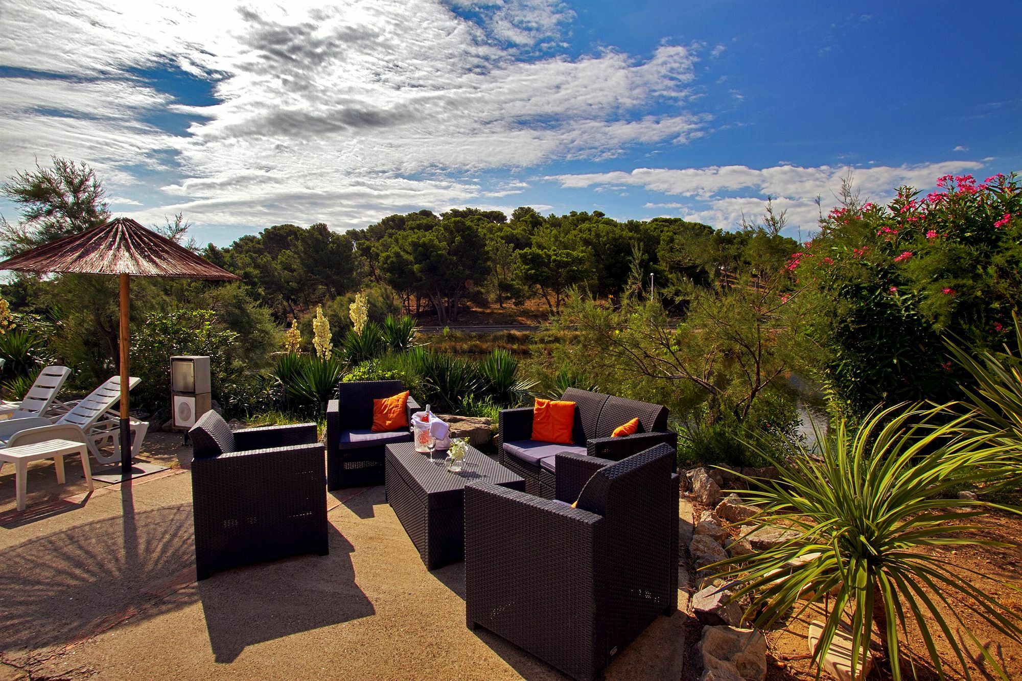 Hotel Le Phoebus Garden&Spa Gruissan Buitenkant foto