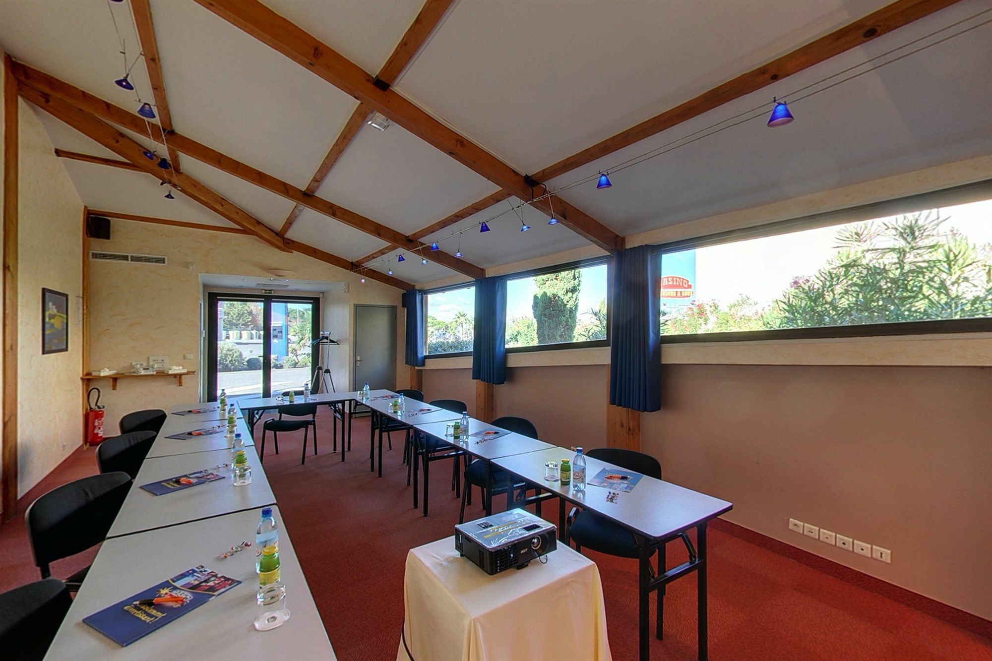 Hotel Le Phoebus Garden&Spa Gruissan Buitenkant foto